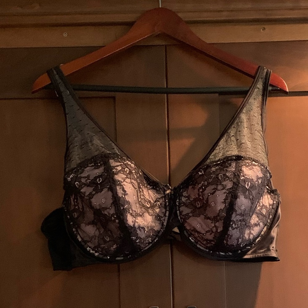 Light pink and black lace bra